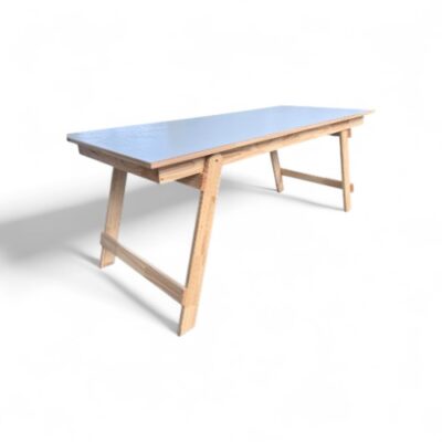 Mesa para quincho de melamina y pino