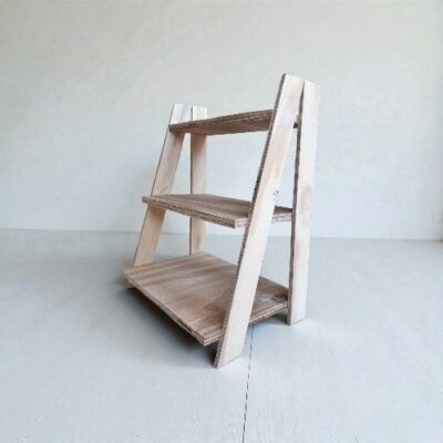 Repisa exhibidora de pino